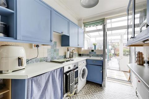 4 Acton Road, Arnold, Nottingham, NG5 7AD