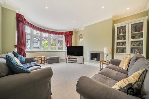 31 The Grove, West Wickham, BR4 9JT