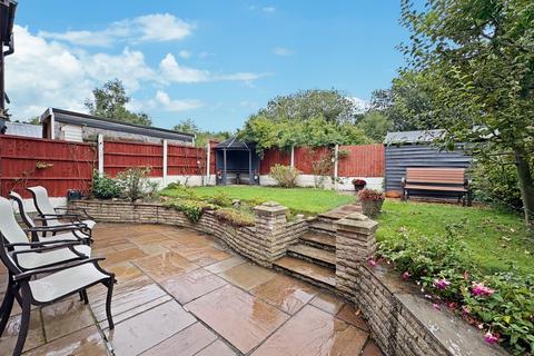 4 bedroom detached house for sale, Pewfist Green, Westhoughton, BL5