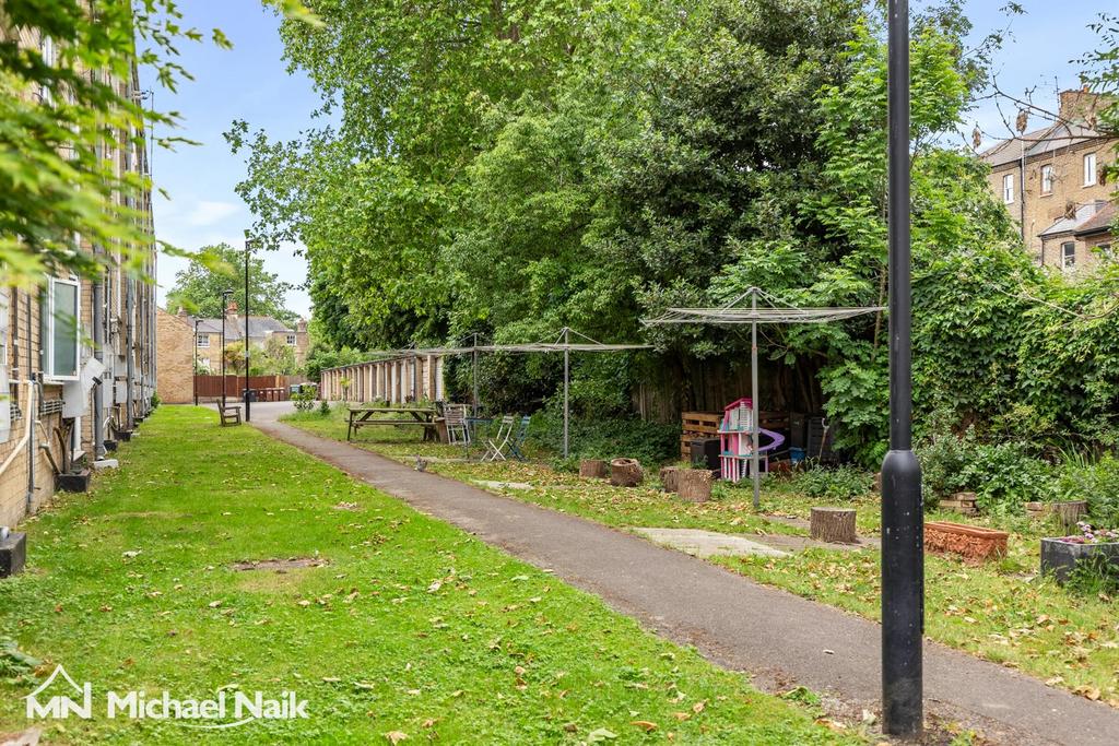 Arbor Court, N16