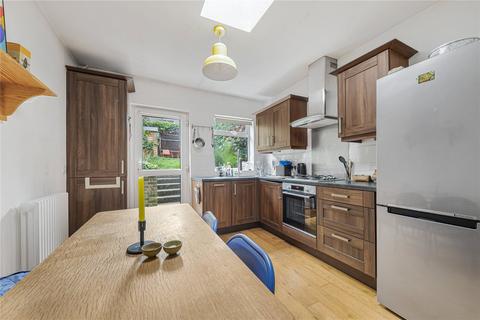 9 Sunnyside, London, SE6 4UR