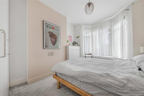 9 Sunnyside, London, SE6 4UR