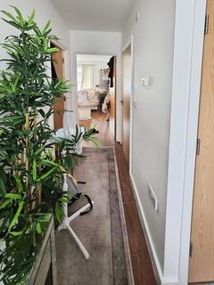1 bedroom flat for sale, Harman Rise, London IG3