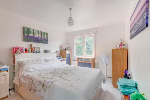 26 Aldington Close, Redditch, B98 7NE
