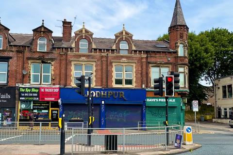 Studio to rent, 352-354 Kirkstall Road, Burley, Leeds, LS4