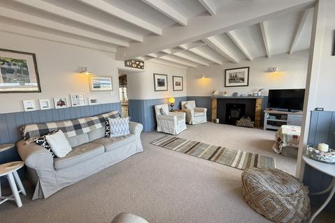 3 bedroom end of terrace house for sale, Sea View Street, Cemaes Bay, Anglesey, LL67