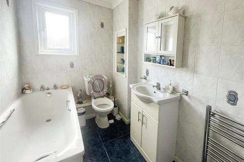 120 Glimpsing Green, Erith, DA18 4HD