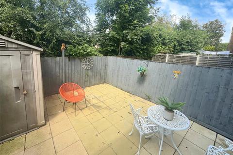 120 Glimpsing Green, Erith, DA18 4HD