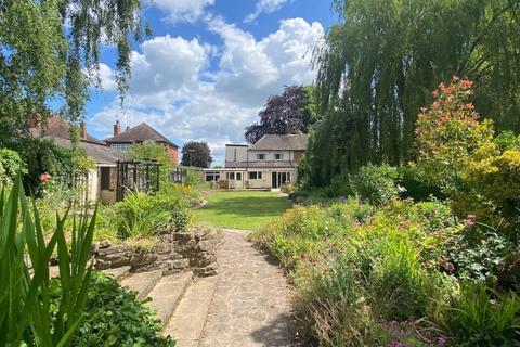 undefined, 3 Bed Semi-Detached House – Derby Road, Chellaston, Derby, DE73 5SB. £1325 PCM