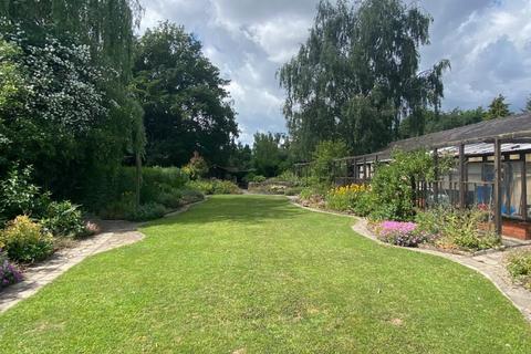 undefined, 3 Bed Semi-Detached House – Derby Road, Chellaston, Derby, DE73 5SB. £1325 PCM