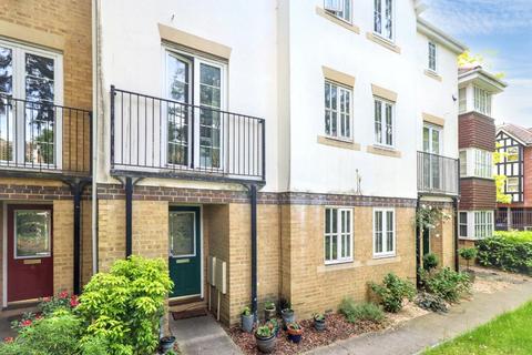 undefined, St Andrews Gate, Woking GU22