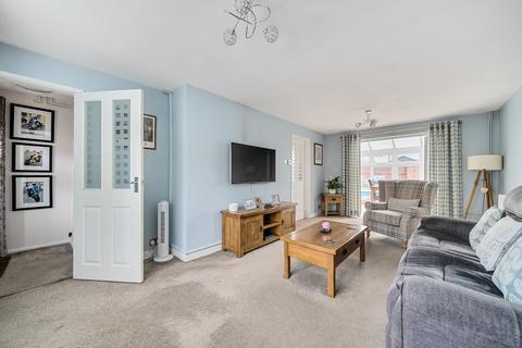 45 Britannia Crescent, Lyneham, Chippenham, SN15 4AW