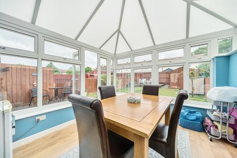 45 Britannia Crescent, Lyneham, Chippenham, SN15 4AW