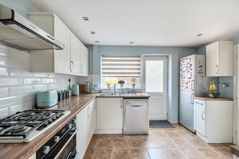 45 Britannia Crescent, Lyneham, Chippenham, SN15 4AW