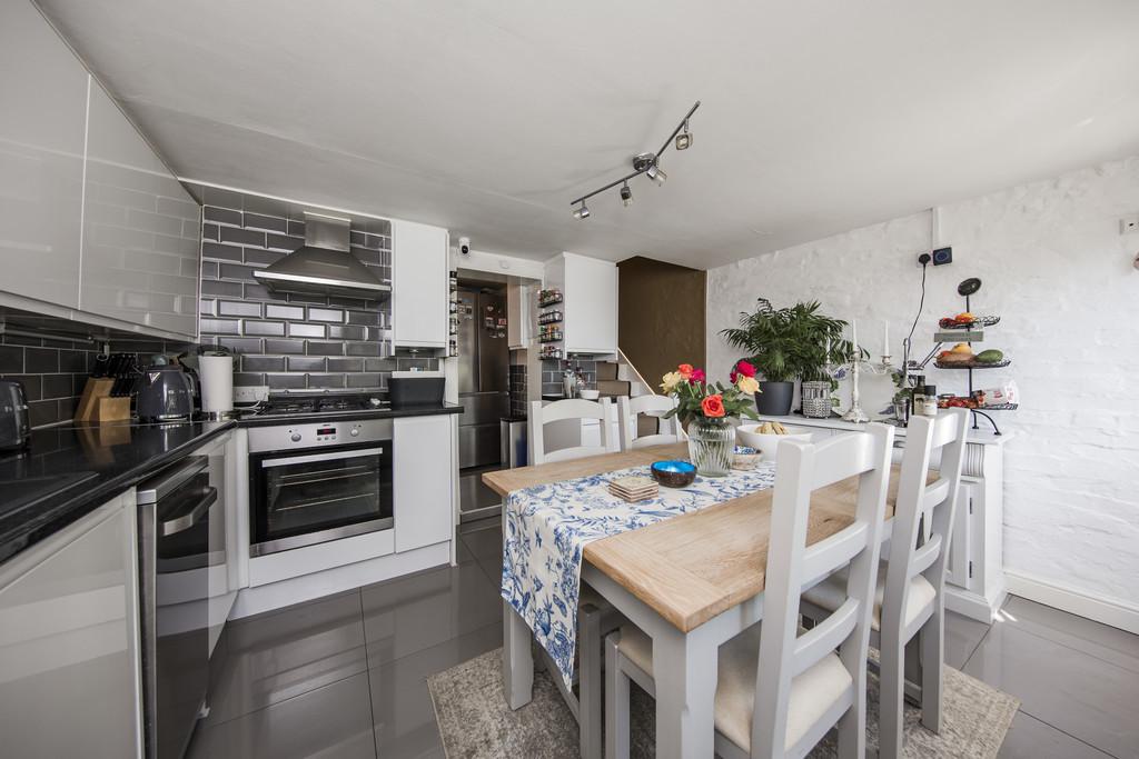 Kitchen diner 2