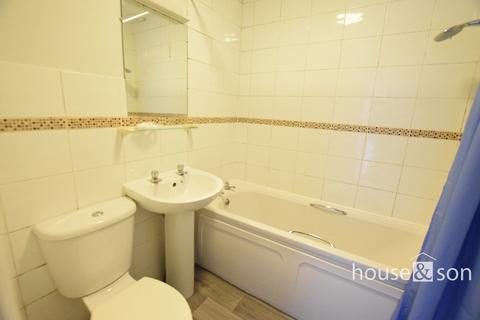 Studio to rent, Arncott Hall, Poole Road, Bournemouth
