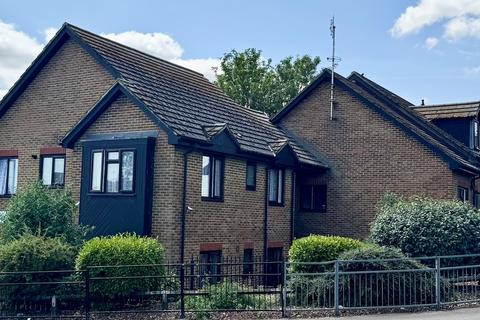 2 bedroom flat for sale, Norwood Road, Middlesex UB2