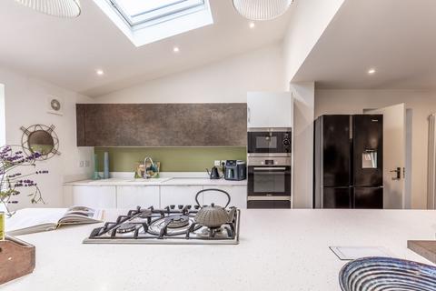 80 Victoria Road, Bidford On Avon, Alcester, B50 4AR