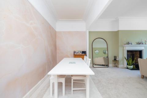2 bedroom flat for sale, Belgrave Road, Clifton