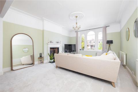 2 bedroom flat for sale, Belgrave Road, Clifton