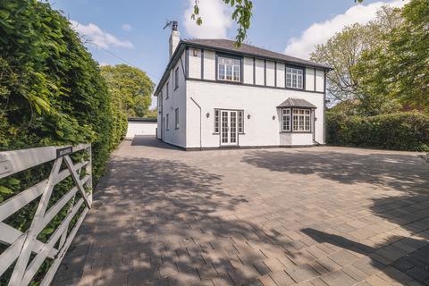 4 bedroom detached house for sale, Cleeve Lane, Ross-on-Wye, Herefordshire, HR9