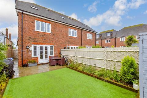 Kings Close, Yapton, Arundel, West Sussex