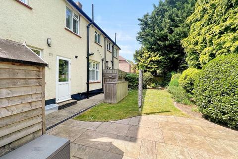 131 Limpsfield Road, South Croydon, CR2 9LG