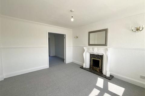 3 bedroom semi-detached house for sale, Skipton Road, Swallownest, Sheffield, S26 4NQ