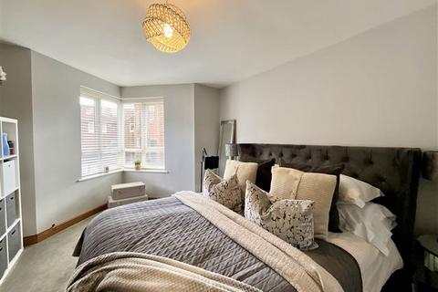 28 Berry Drive, Kiveton Park, Sheffield, S26 6SR