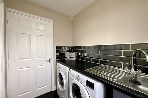 28 Berry Drive, Kiveton Park, Sheffield, S26 6SR