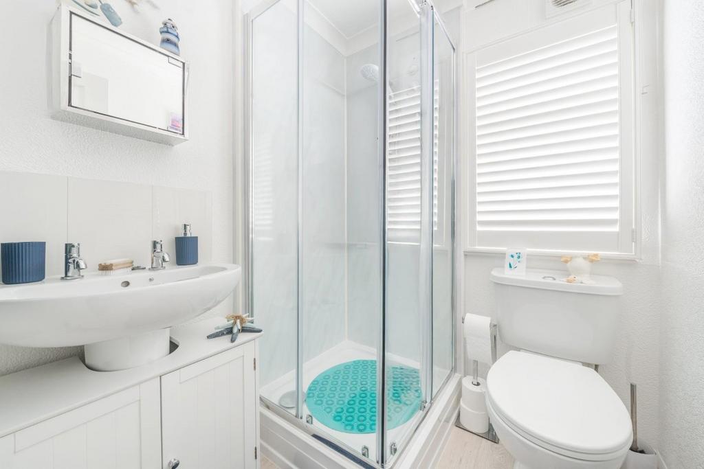 EN-SUITE.jpg