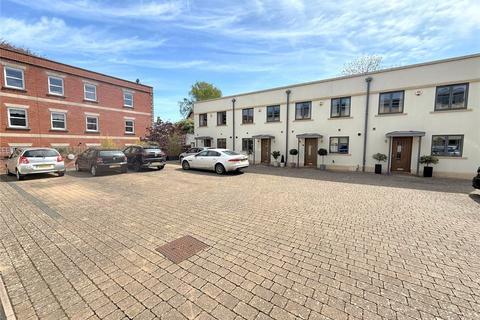 6 Arkenside Mews, Cirencester, GL7 1QQ