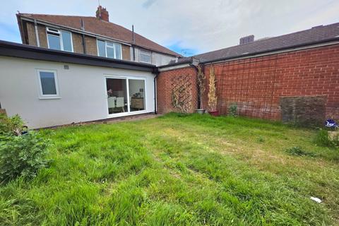 3 bedroom semi-detached house for sale, Cape Road, Warwickshire CV34