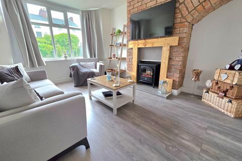 3 bedroom semi-detached house for sale, Cape Road, Warwickshire CV34