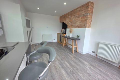 157 Cape Road, Warwick, CV34 5DT