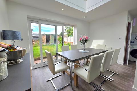157 Cape Road, Warwick, CV34 5DT