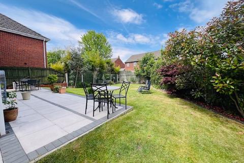 5 Oak Close, Penwortham, Preston, PR1 0UN