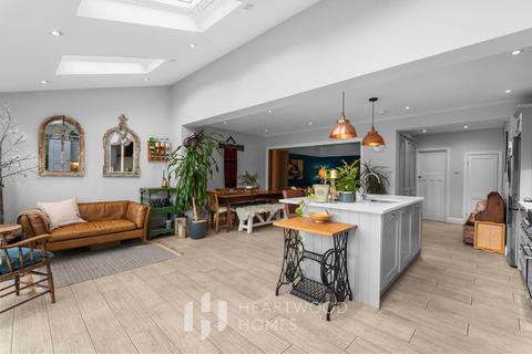 undefined, Gurney Court Road, St. Albans, AL1 4QX