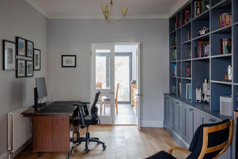 85 Forest Drive East, London, E11 1JX