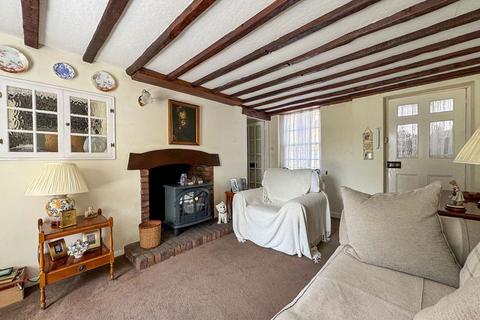 64 Dover Road, Sandwich, CT13 0BY