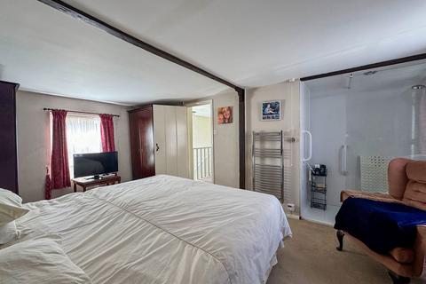 64 Dover Road, Sandwich, CT13 0BY