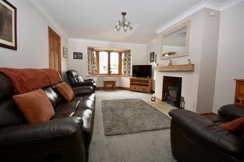 24 Manor View, Rillington, Malton, YO17 8JY