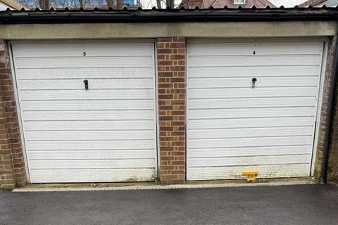 Garage to rent, Selworthy Road, Weston-Super-Mare BS23