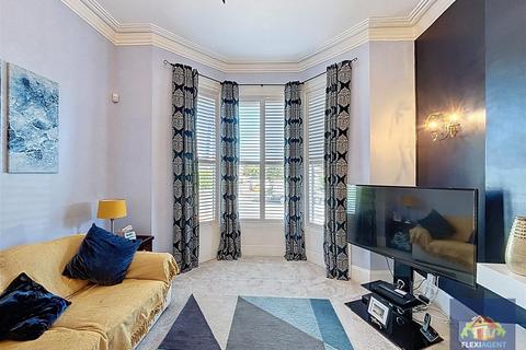 4 bedroom semi-detached house for sale, Talbot Street, Southport PR8