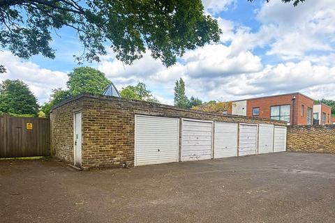 undefined, Craig Road, Richmond, TW10