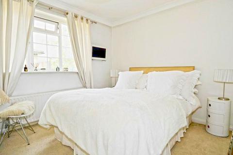 undefined, Craig Road, Richmond, TW10