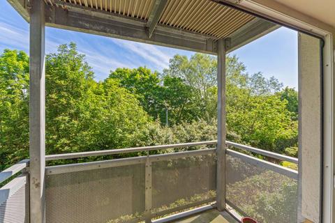 Flat 4, 2 Thorntreeside, Edinburgh, EH6 8FB