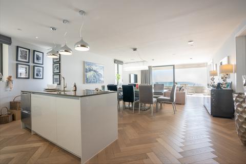 3 bedroom apartment for sale, Banks Road, Sandbanks, Poole, Dorset, BH13