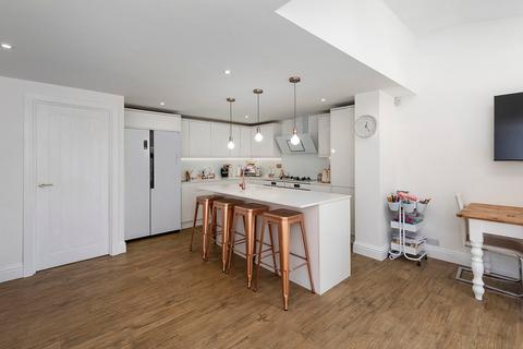 71 Selsey Crescent, Welling, DA16 1ES