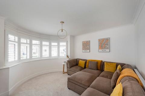 71 Selsey Crescent, Welling, DA16 1ES